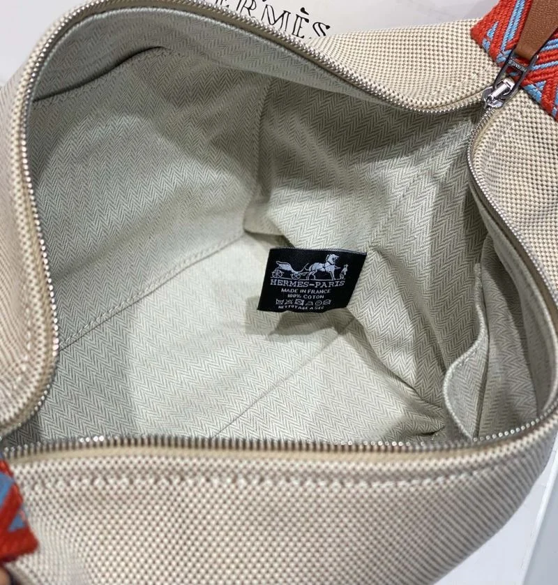 Seasonal Hermes Cosmetic Bags 48308
