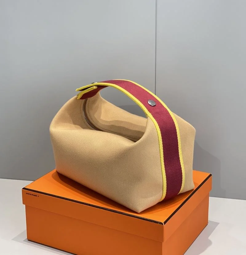 Hermes Cosmetic Bags Durable 48304