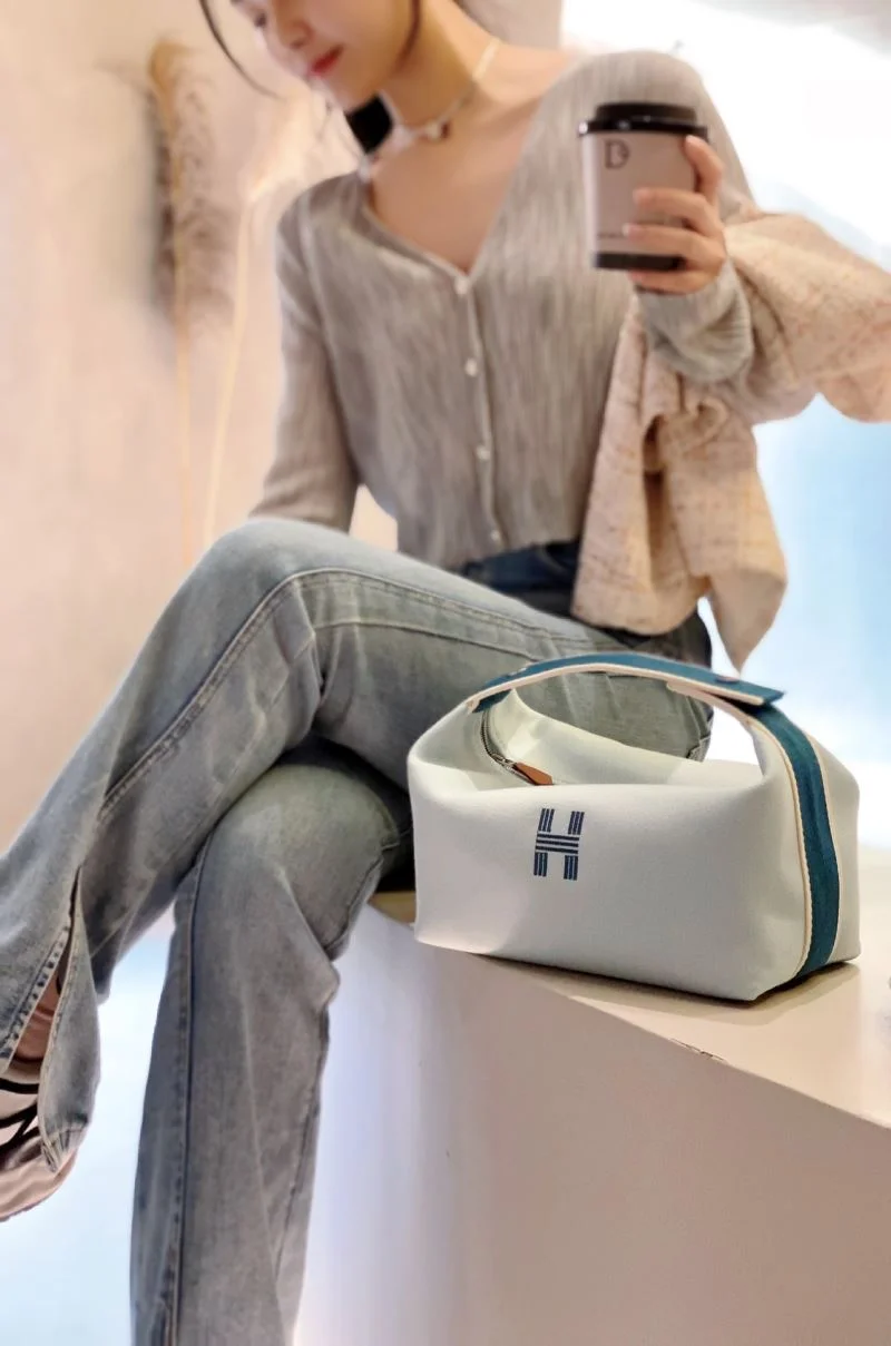 Hermes Cosmetic Bags ModernLook 48301