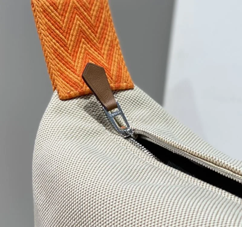 Hermes Cosmetic Bags UrbanChic 48292