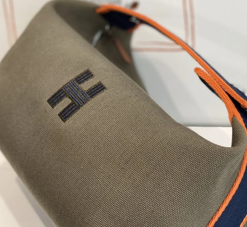 Hermes Cosmetic Bags FlexibleFit 48294