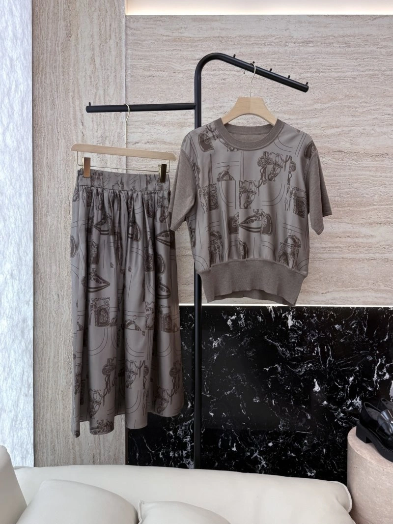 Hermes Dress Suits Versatile 129412