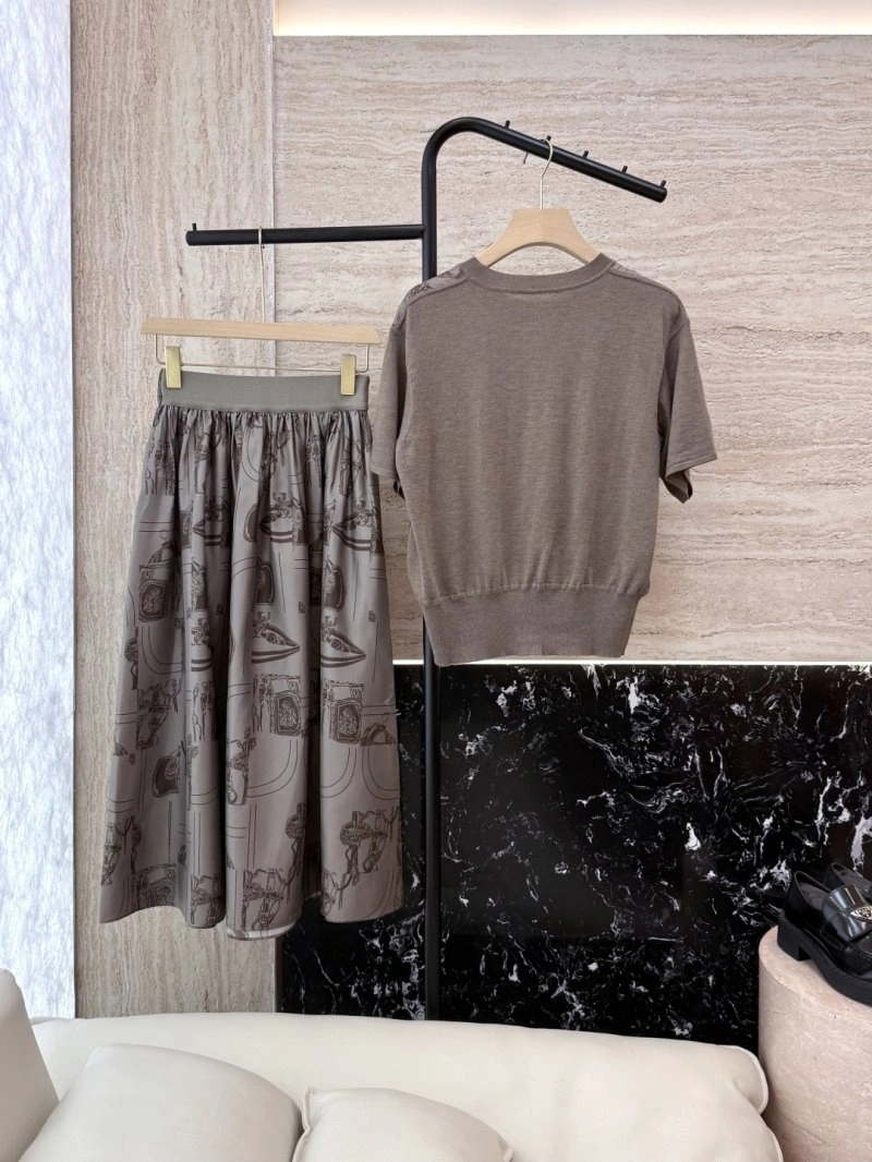 Hermes Dress Suits Versatile 129412