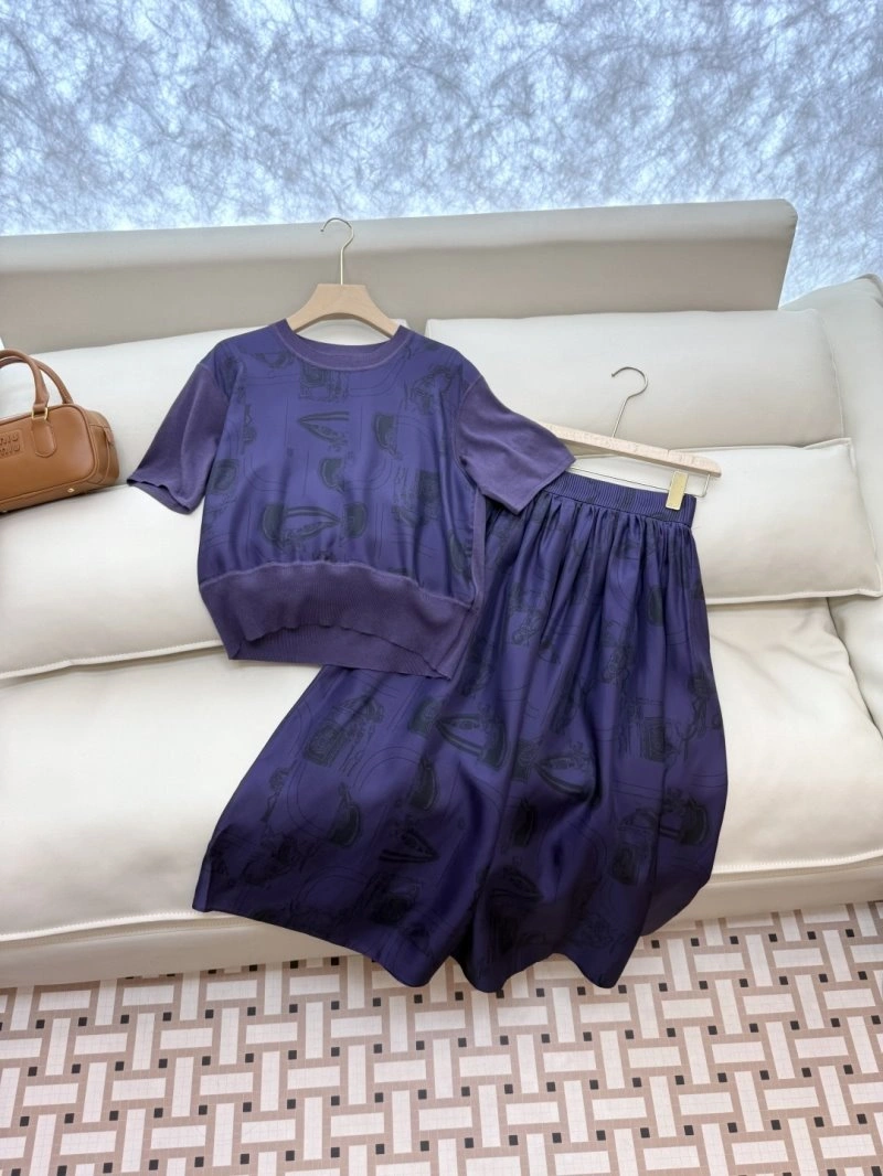 Cozy Hermes Dress Suits 129417