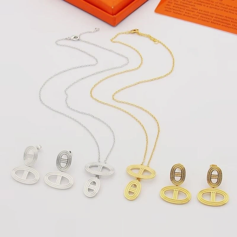 Hermes Earrings Stretchable 246912