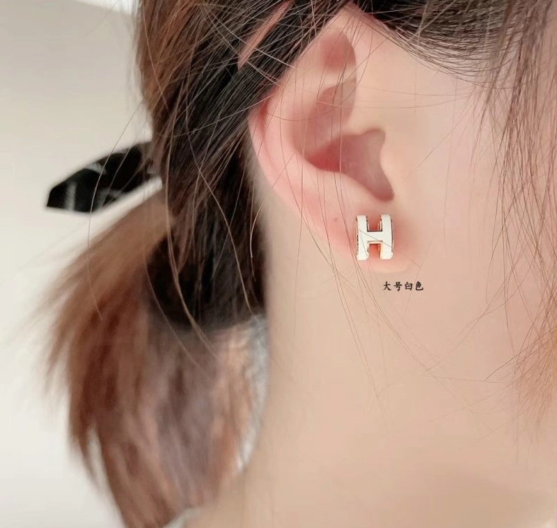 Compact Hermes Earrings 246843
