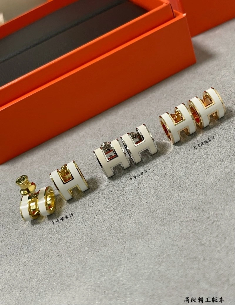 Compact Hermes Earrings 246843