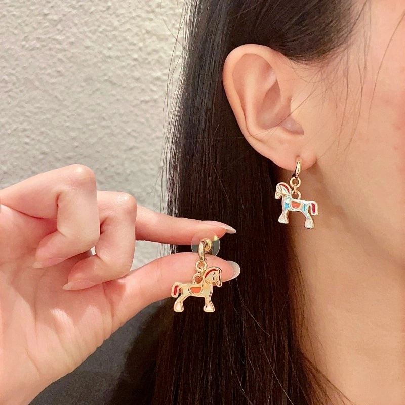 WrinkleFree Hermes Earrings 246797