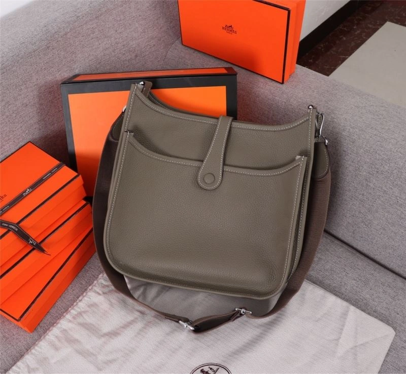 Minimalist Hermes Evelyn Bags 89530
