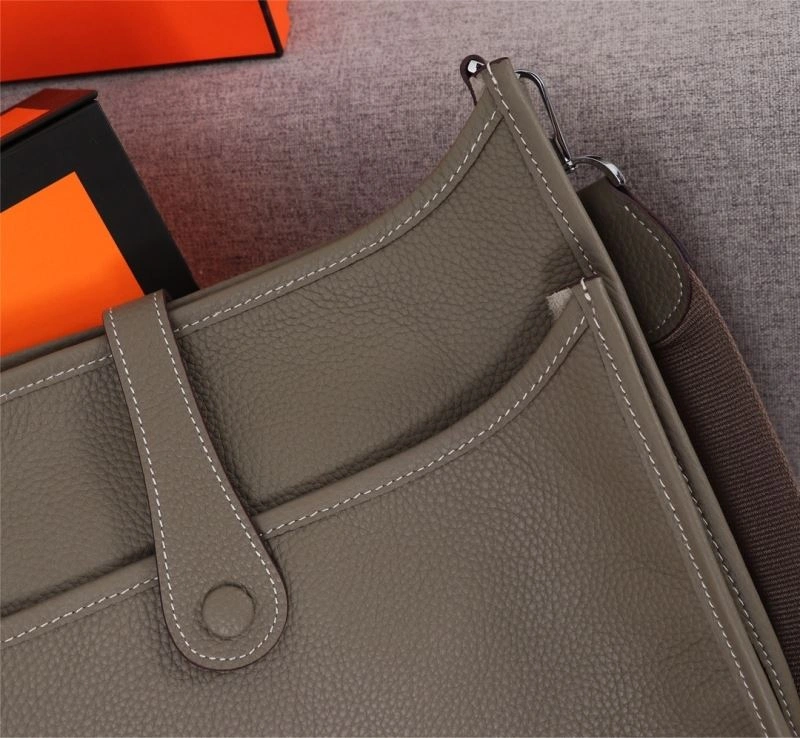 Minimalist Hermes Evelyn Bags 89530