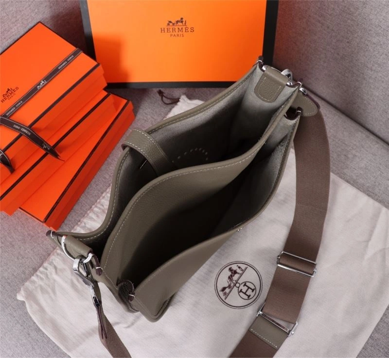 Minimalist Hermes Evelyn Bags 89530
