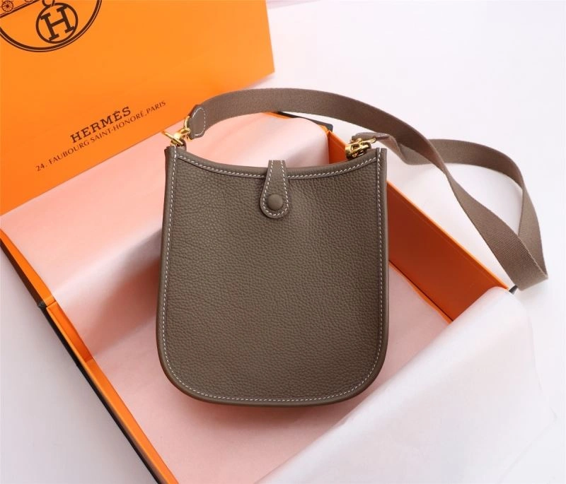 UrbanChic Hermes Evelyn Bags 89496
