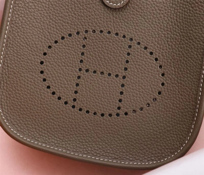 UrbanChic Hermes Evelyn Bags 89496