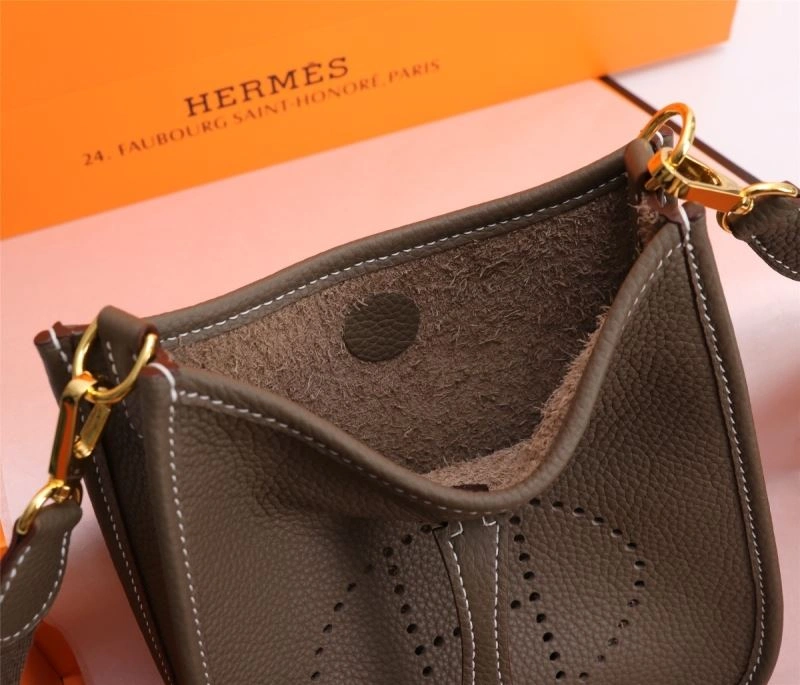 UrbanChic Hermes Evelyn Bags 89496