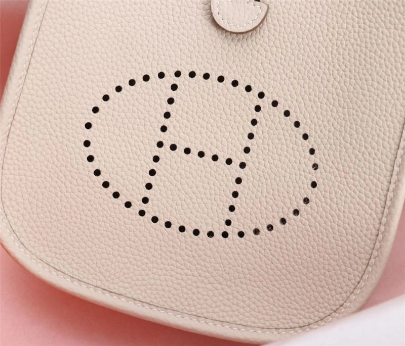 Hermes Evelyn Bags FlexibleFit 89498