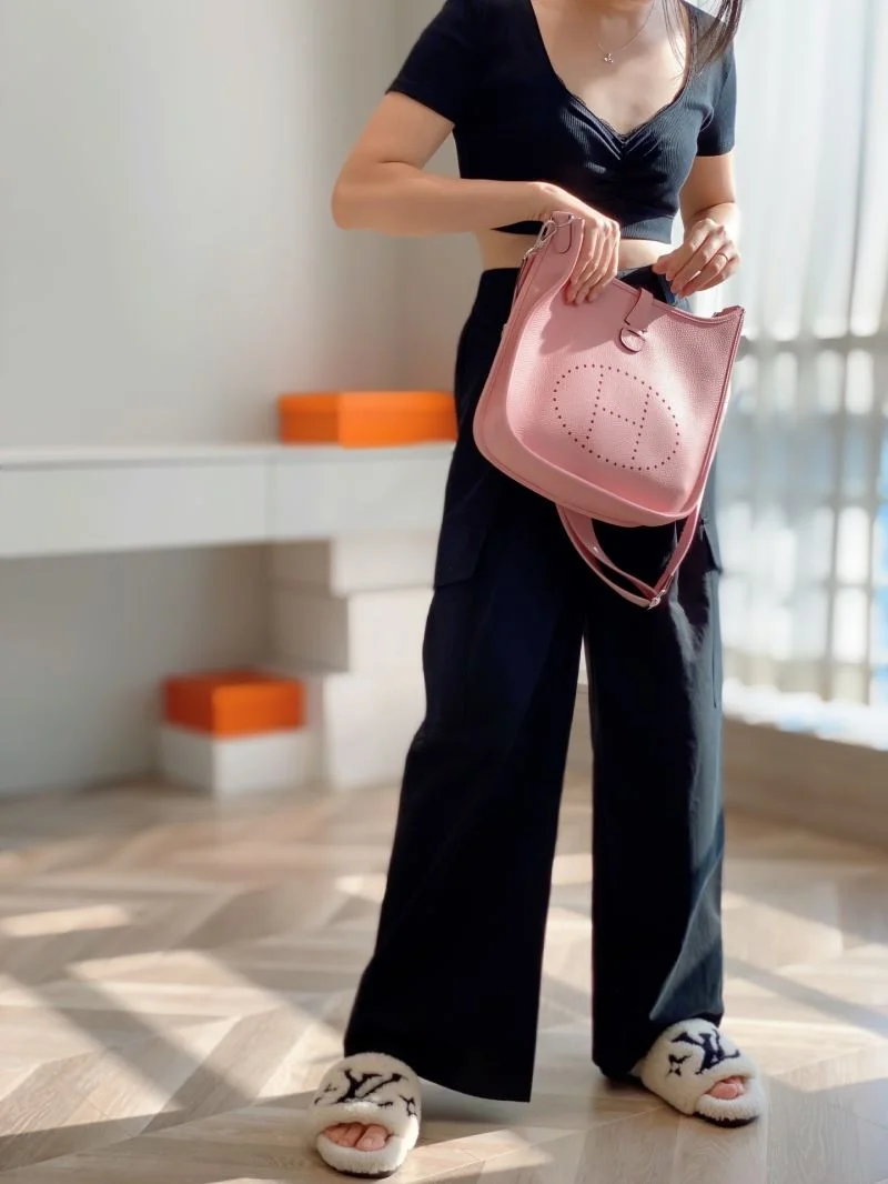 WeatherProof Hermes Evelyn Bags 48299
