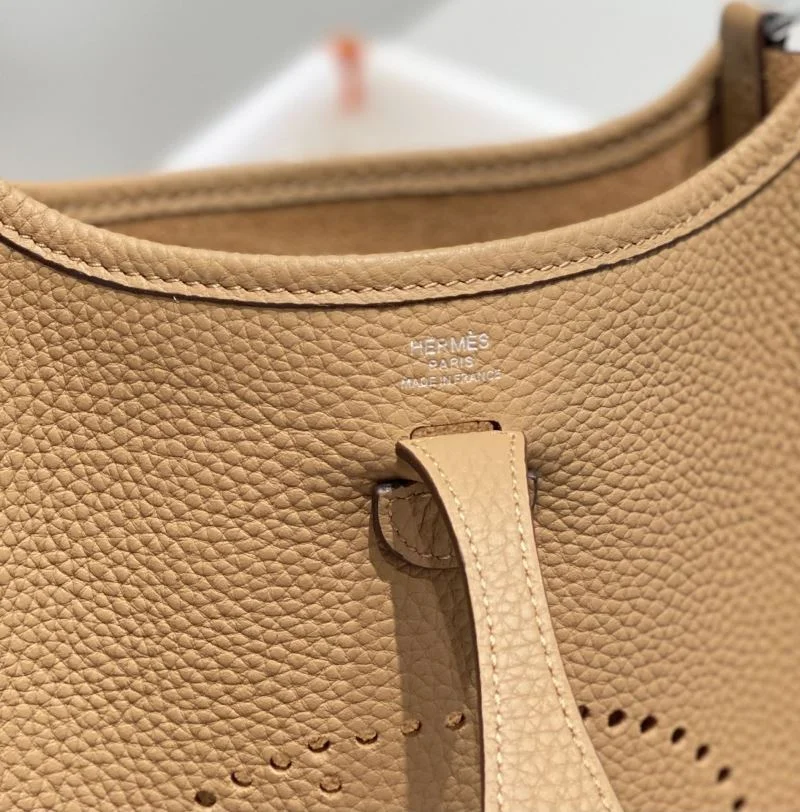 Hermes Evelyn Bags Elegant 48276