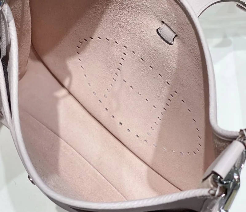 Hermes Evelyn Bags WaterResistant 48328