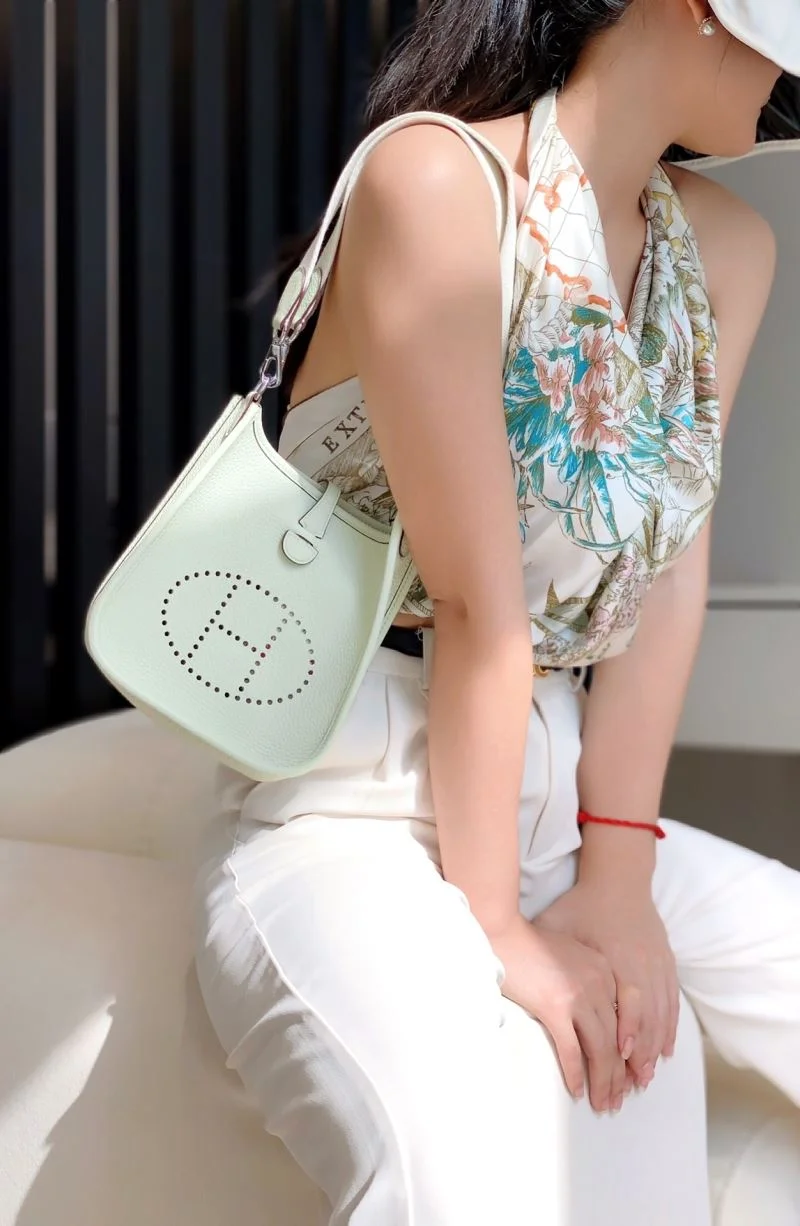Supportive Hermes Evelyn Bags 48349