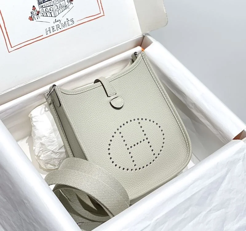 Hermes Evelyn Bags Effortless 48237