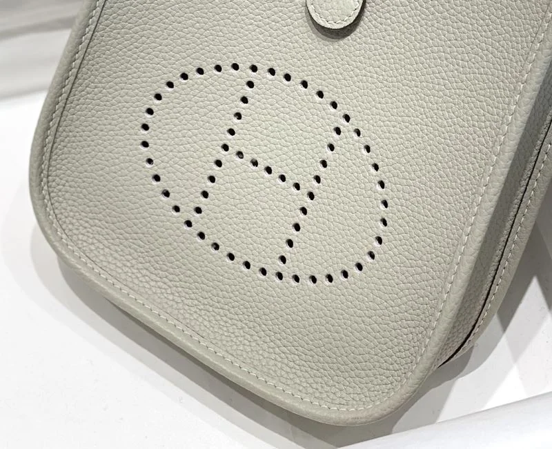 Hermes Evelyn Bags Effortless 48237