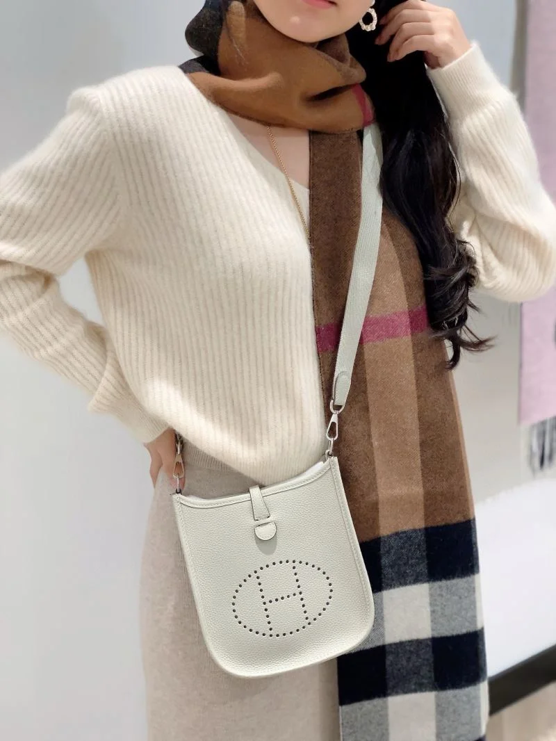 Hermes Evelyn Bags Effortless 48237