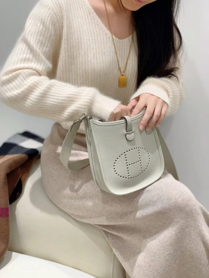 Hermes Evelyn Bags Effortless 48237