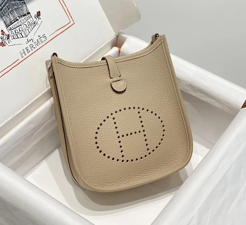 Hermes Evelyn Bags Unisex 48236