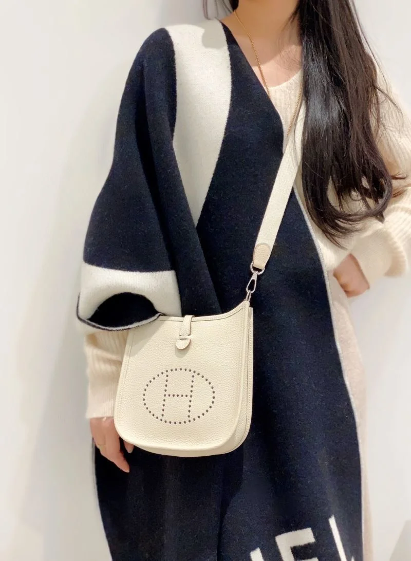 Hermes Evelyn Bags FlexibleFit 48306