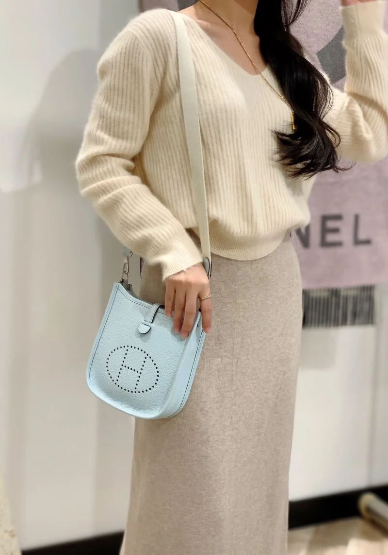 Vibrant Hermes Evelyn Bags 48233