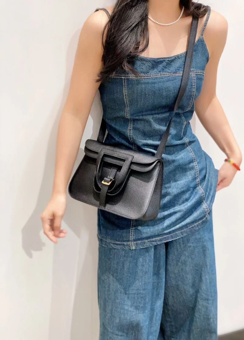 Minimalist Hermes Halzan Bags 48835