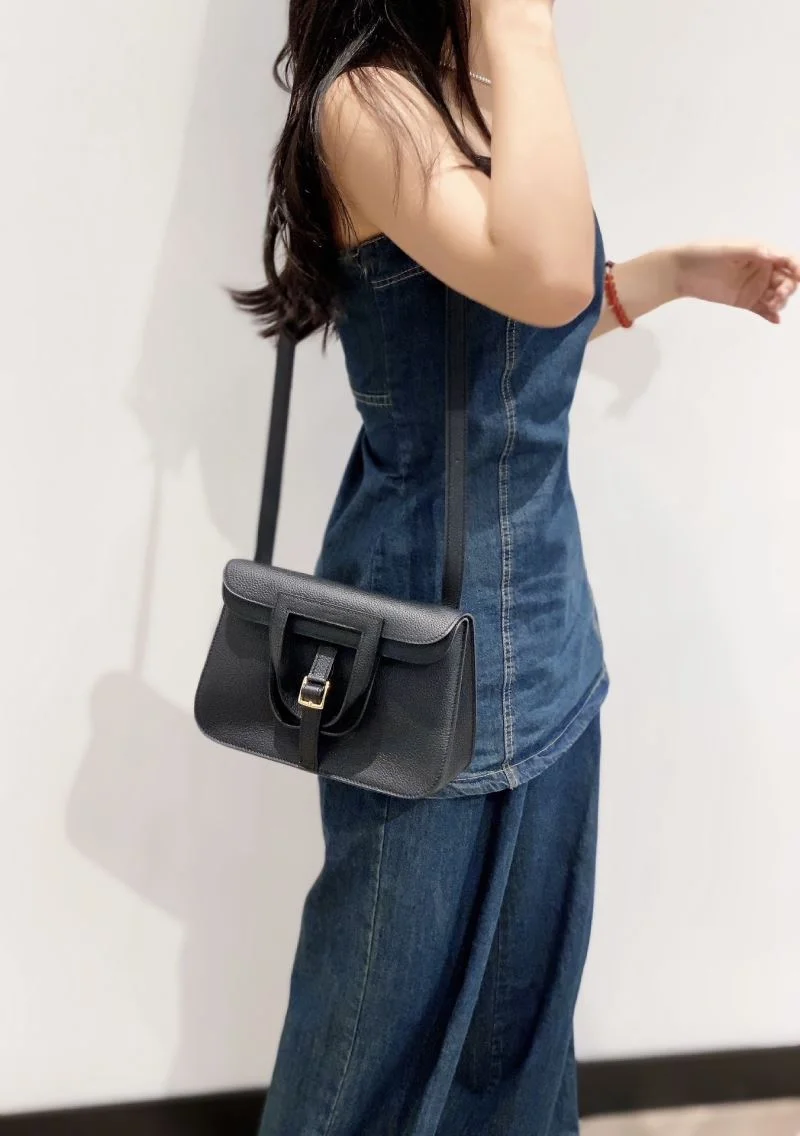 Minimalist Hermes Halzan Bags 48835