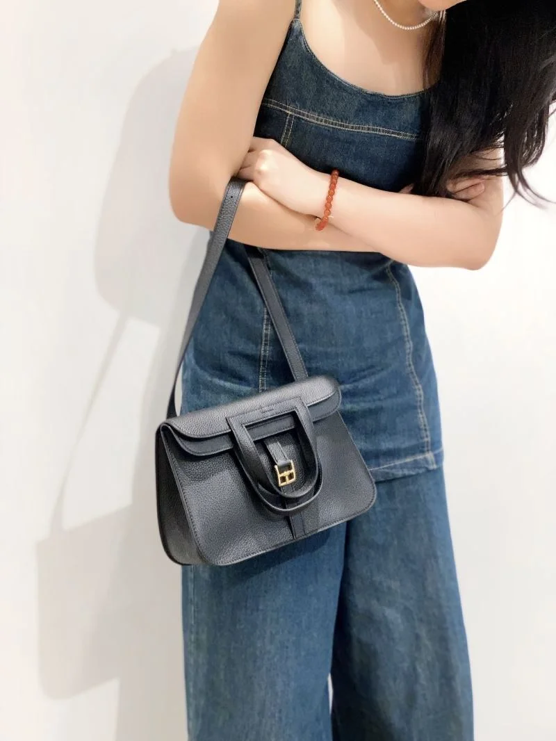 Minimalist Hermes Halzan Bags 48835