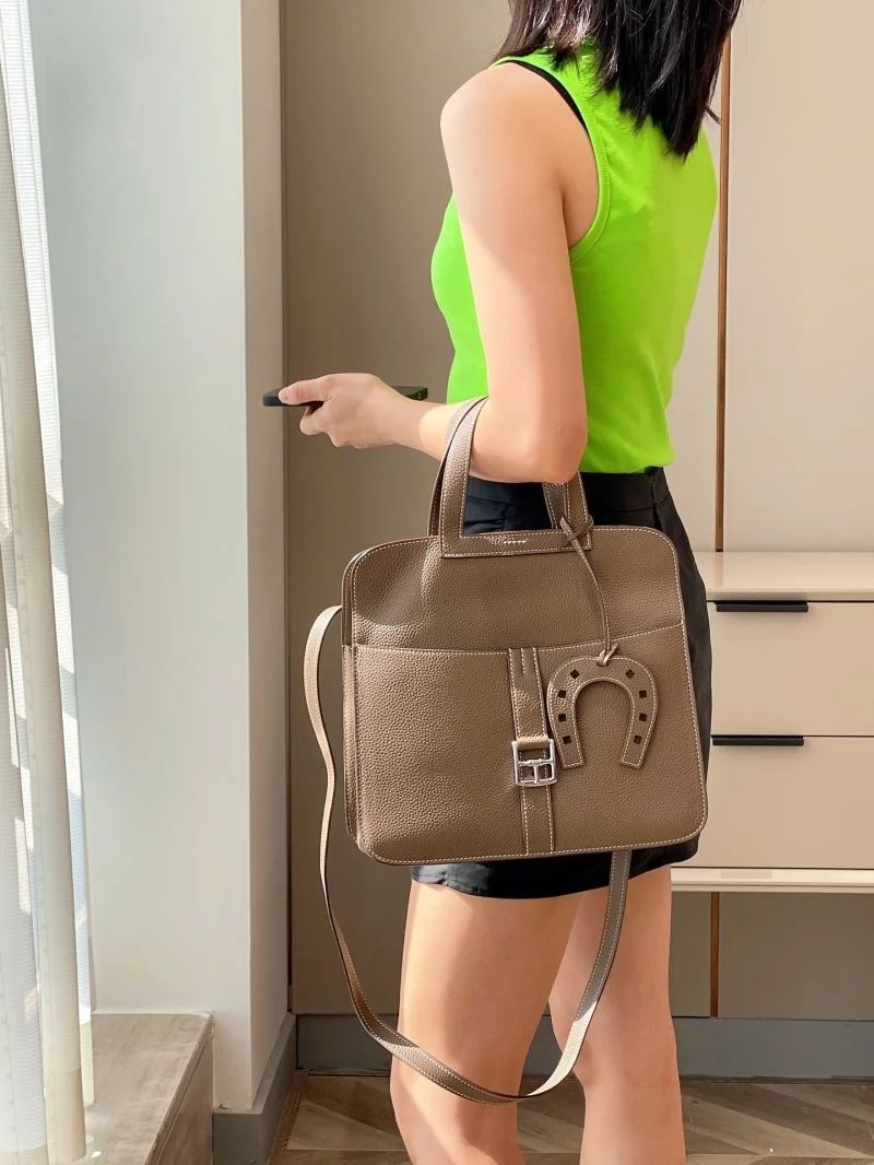 Comfortable Hermes Halzan Bags 48180