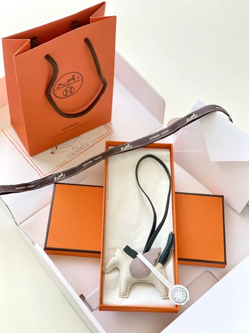 Hermes Handmade Pendant RelaxedFit 48171