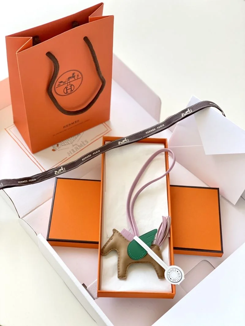 Hermes Handmade Pendant RelaxedFit 48171