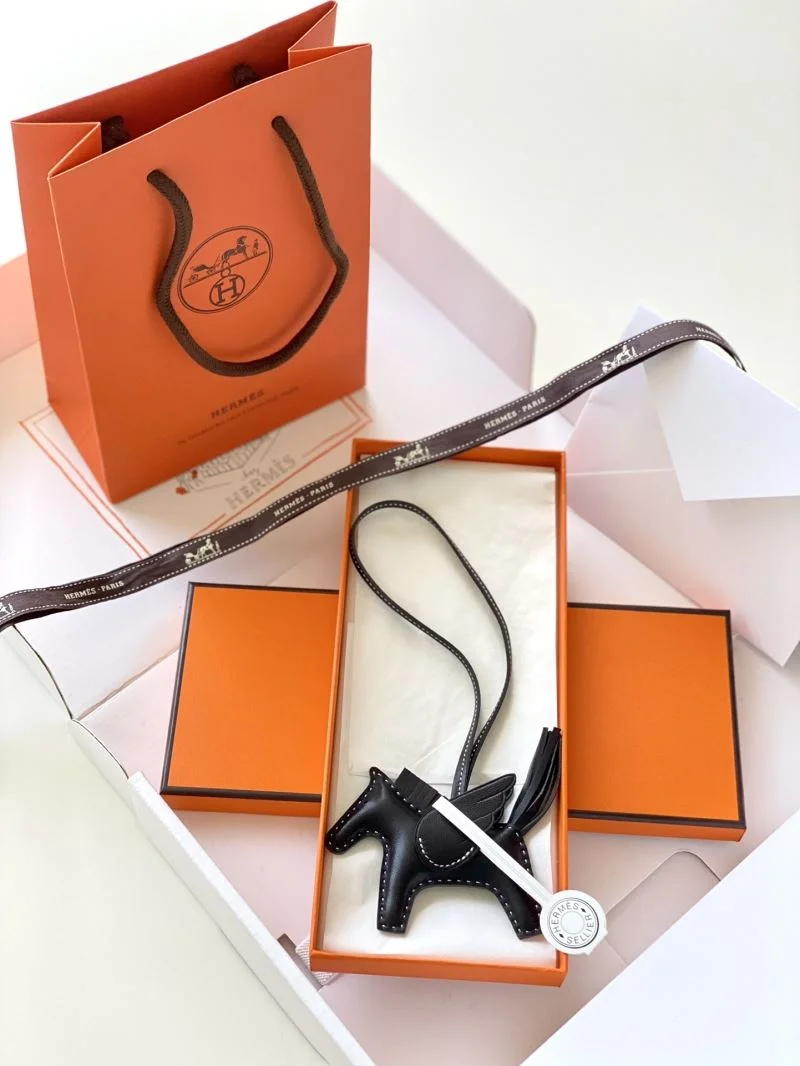 Hermes Handmade Pendant RelaxedFit 48171