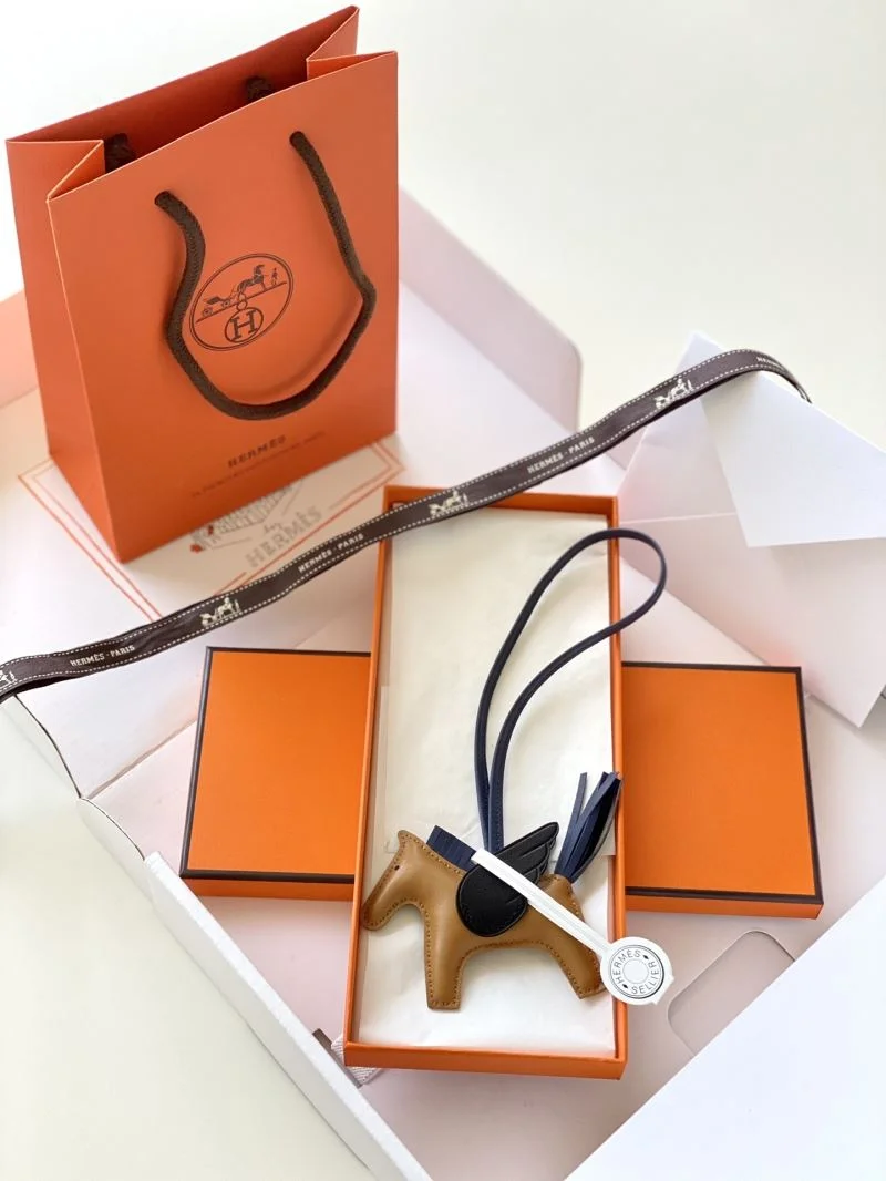 Hermes Handmade Pendant RelaxedFit 48171