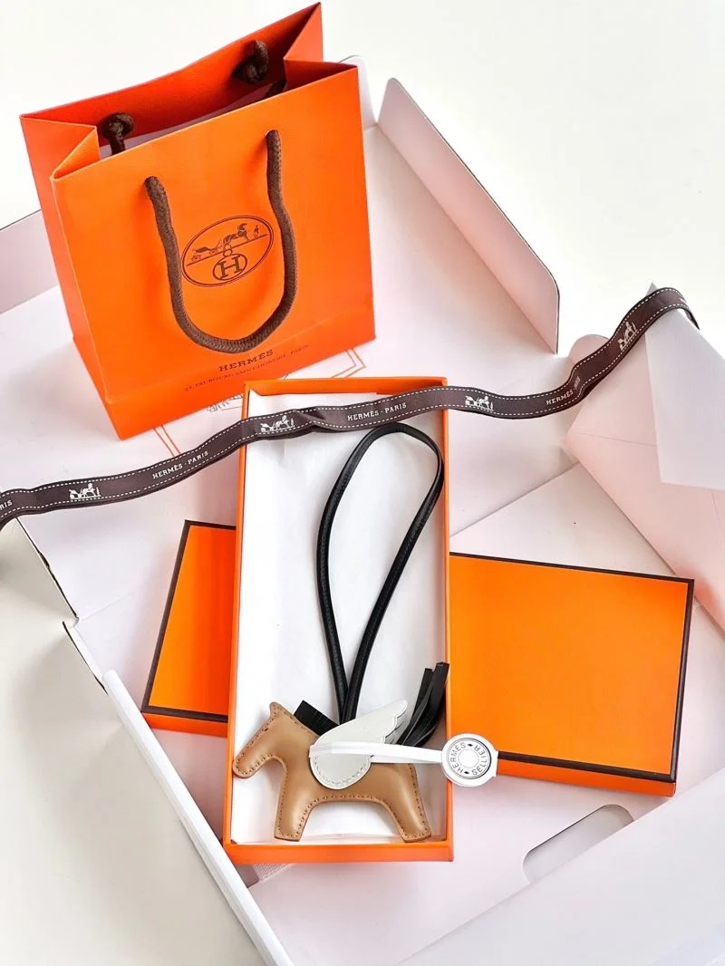 Hermes Handmade Pendant MultiPurpose 48160