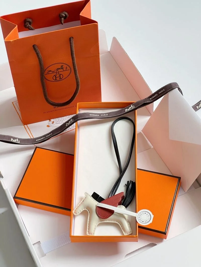 Hermes Handmade Pendant MultiPurpose 48160