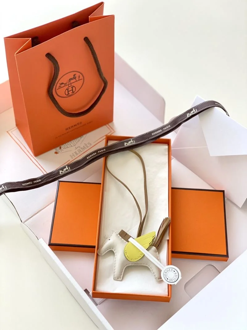 Hermes Handmade Pendant MultiPurpose 48162