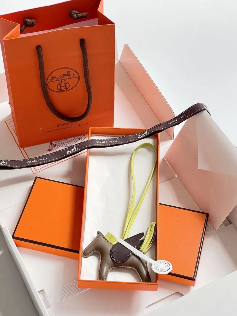 Hermes Handmade Pendant MultiPurpose 48162