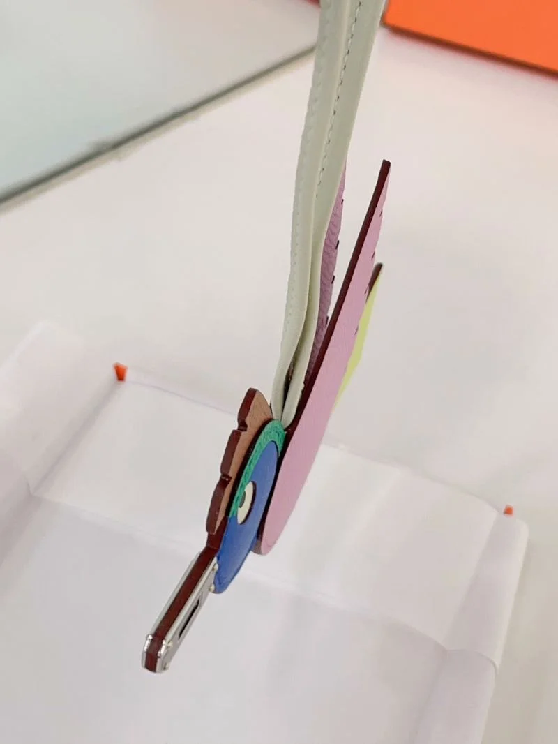 FreshLook Hermes Handmade Pendant 48151