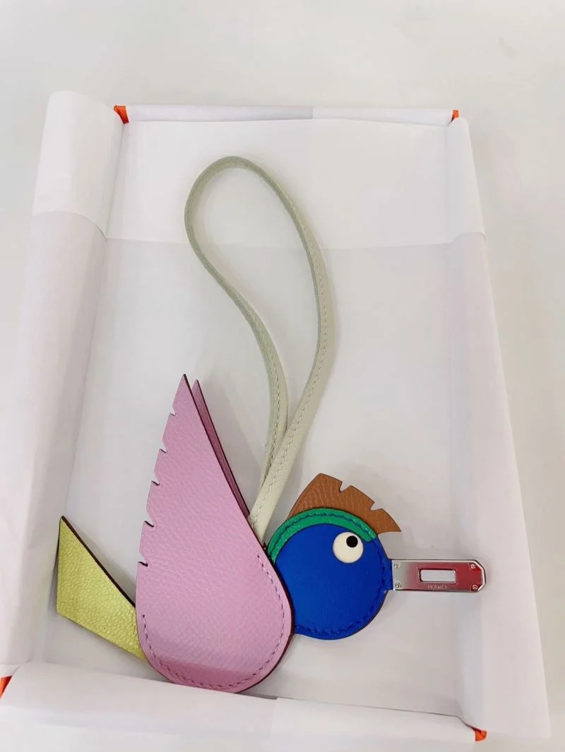 FreshLook Hermes Handmade Pendant 48151