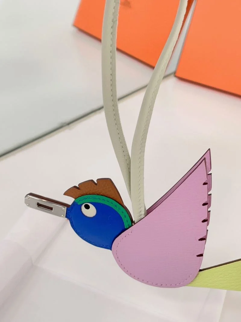 FreshLook Hermes Handmade Pendant 48151