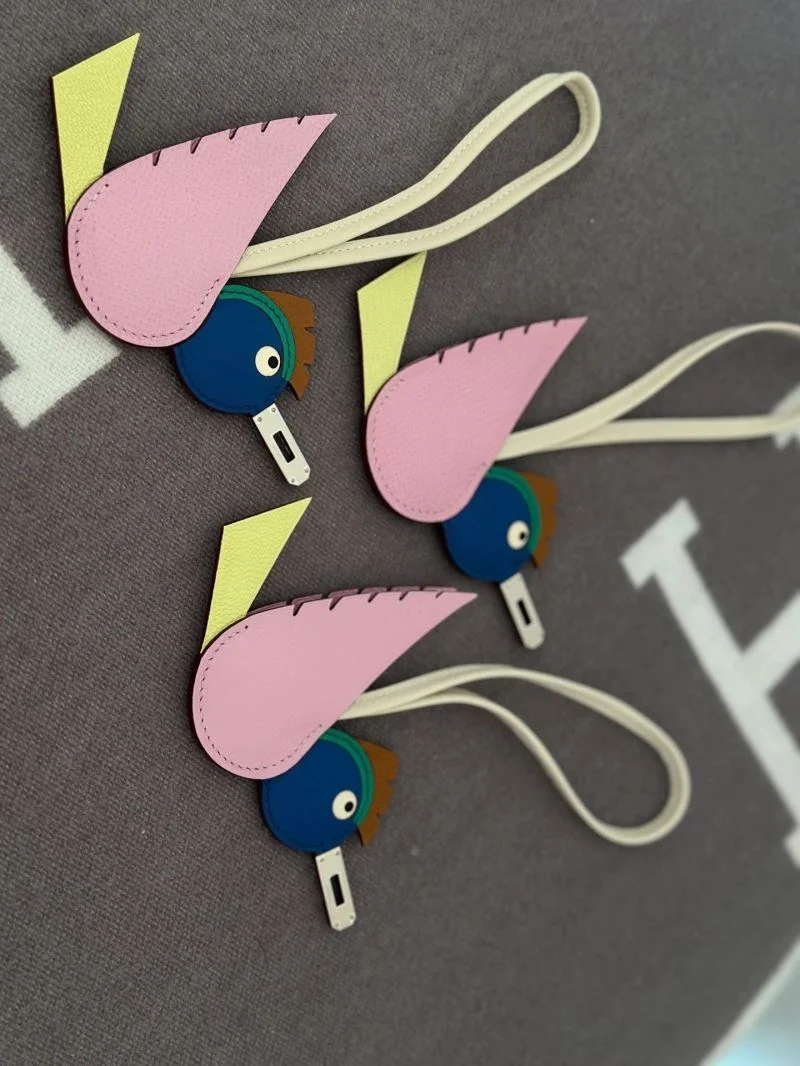 FreshLook Hermes Handmade Pendant 48151