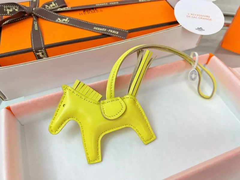 Hermes Handmade Pendant FashionForward 48121