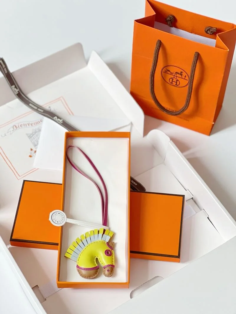 Sporty Hermes Handmade Pendant 48138