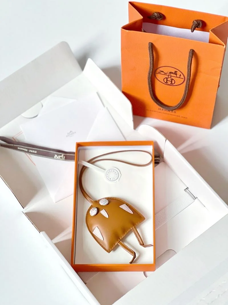 Hermes Handmade Pendant FlexibleFit 48130