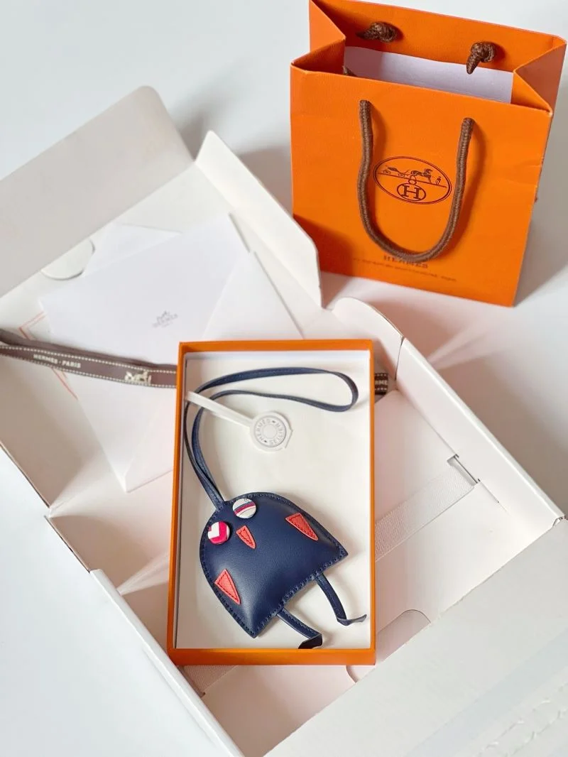Hermes Handmade Pendant FlexibleFit 48130